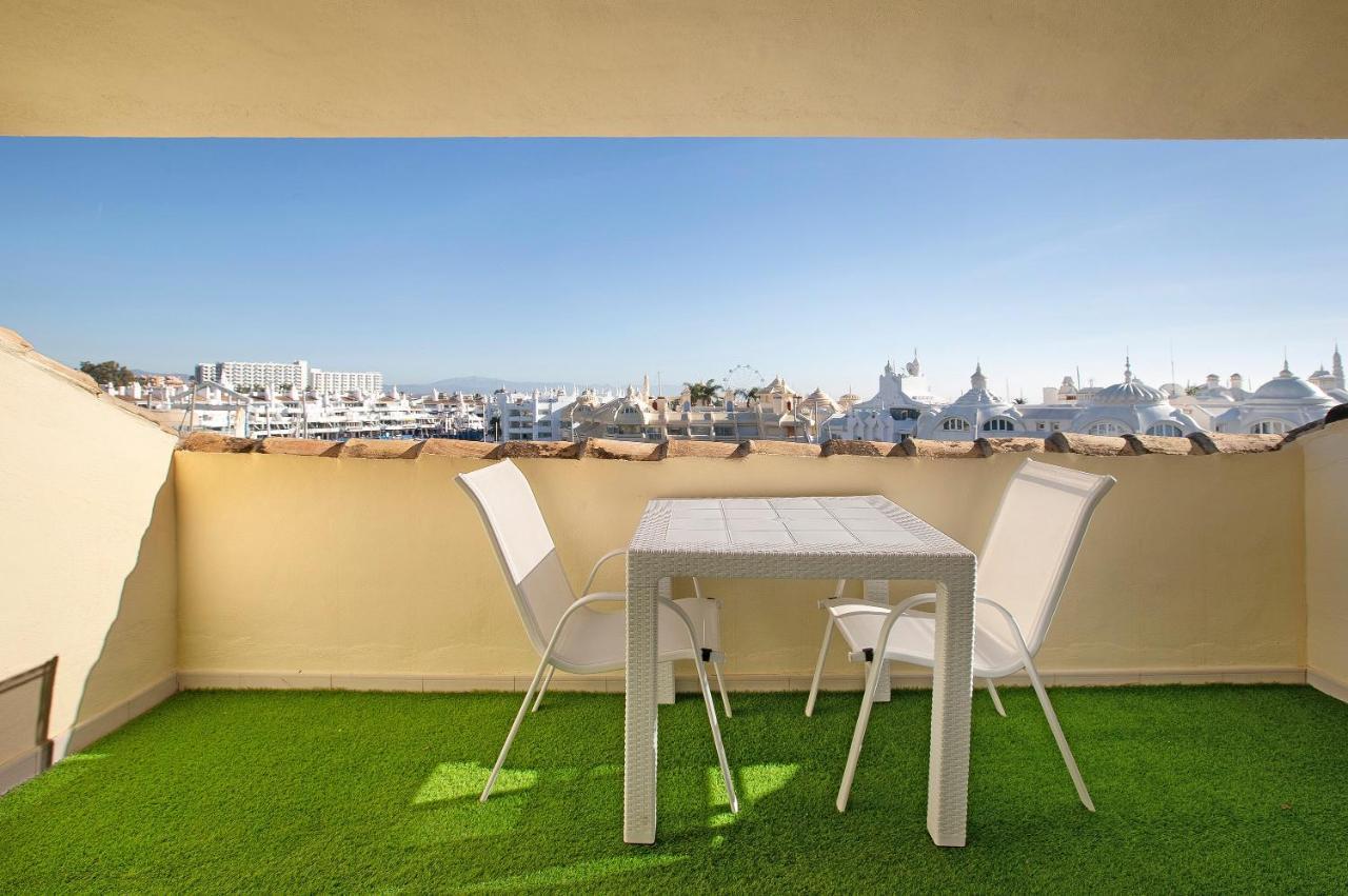베날마데나코스타 Luxury In Puerto Marina 아파트 외부 사진