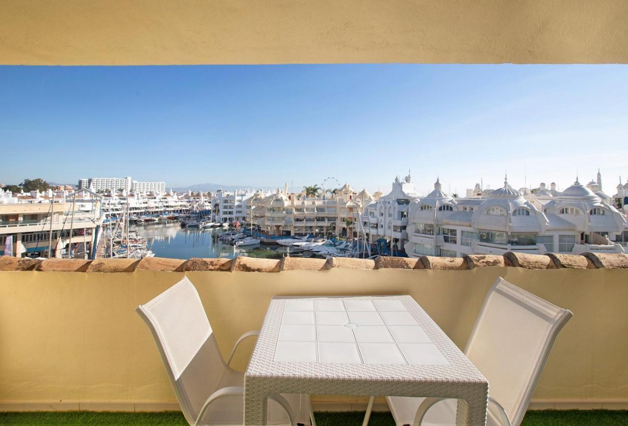 베날마데나코스타 Luxury In Puerto Marina 아파트 외부 사진