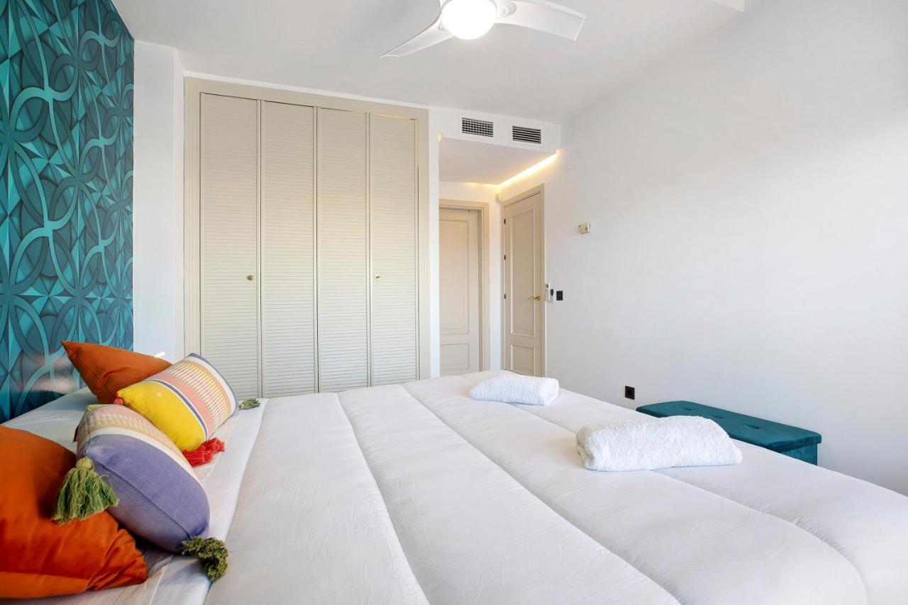 베날마데나코스타 Luxury In Puerto Marina 아파트 외부 사진