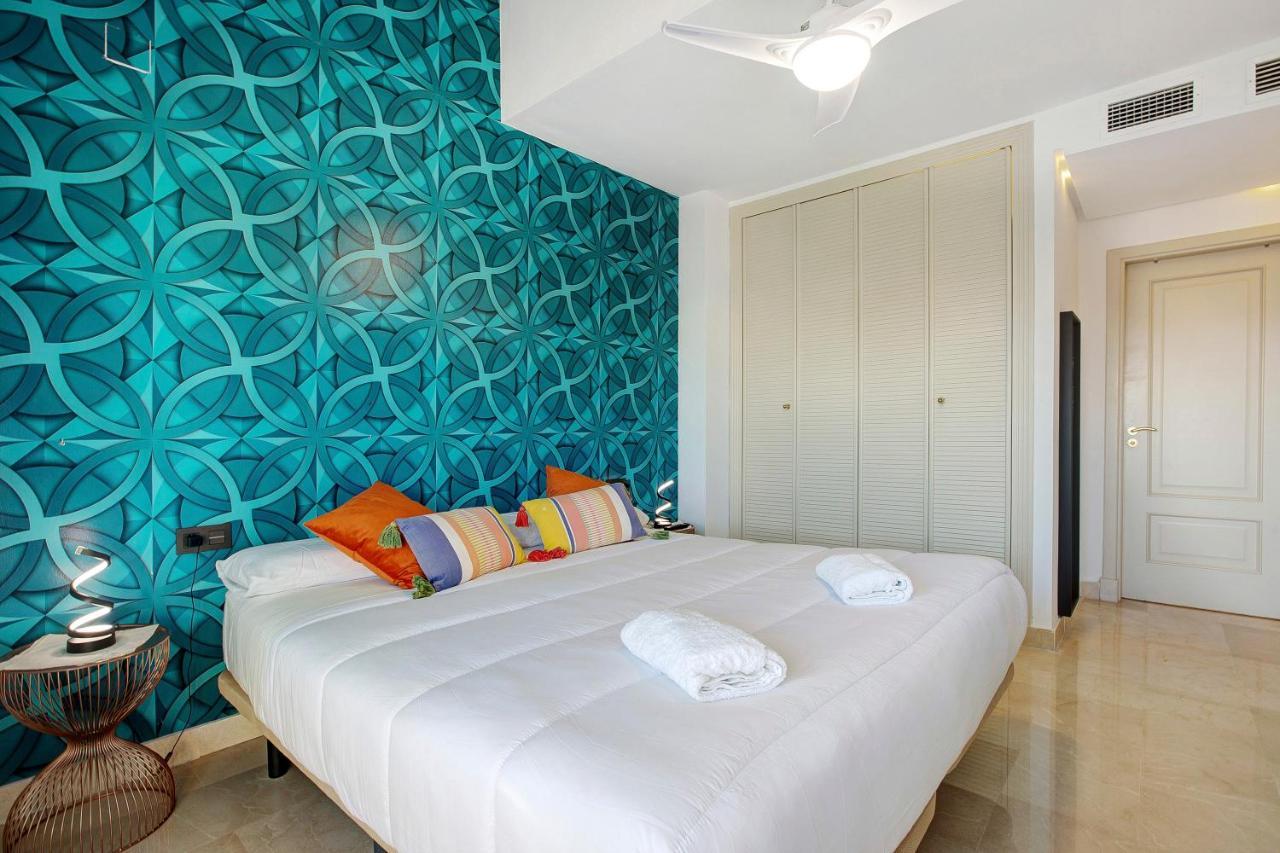 베날마데나코스타 Luxury In Puerto Marina 아파트 외부 사진